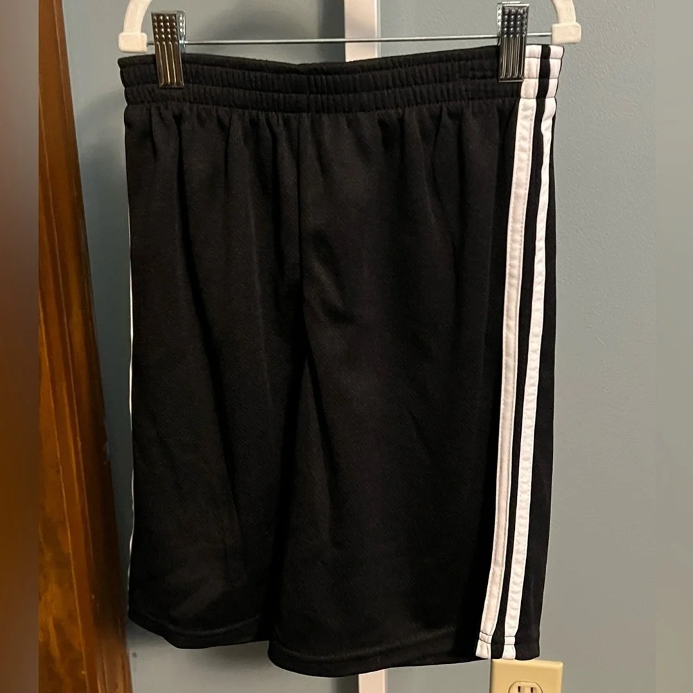Clubhouse Active Basketball Sunset Black T-Shirt and Athletic Short Set NWT